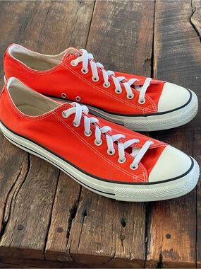 Converse Orange Chuck Taylor All Star Sneakers Men’s Sz 13 Low-Top Tennis Shoes
